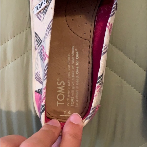 Toms shoes - Picture 2 of 2